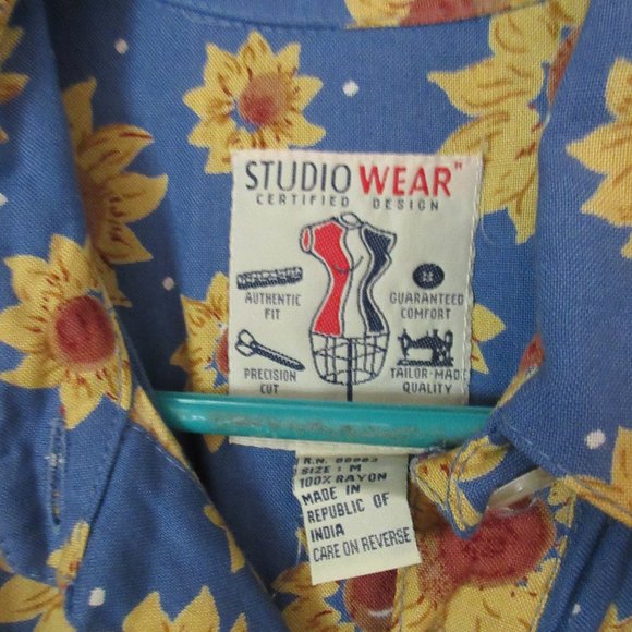 Medium Short Sleeve Blue Sunflower Romper - Picture 2 of 5